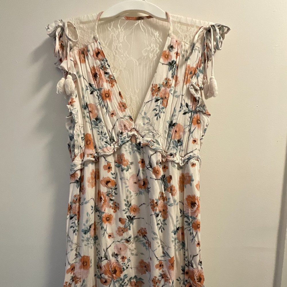 Xhilaration Ivory/Orange Floral Dress L